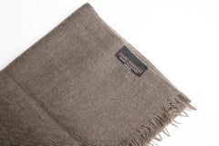 Bufanda de cachemira de Redaelli para tus noches de verano