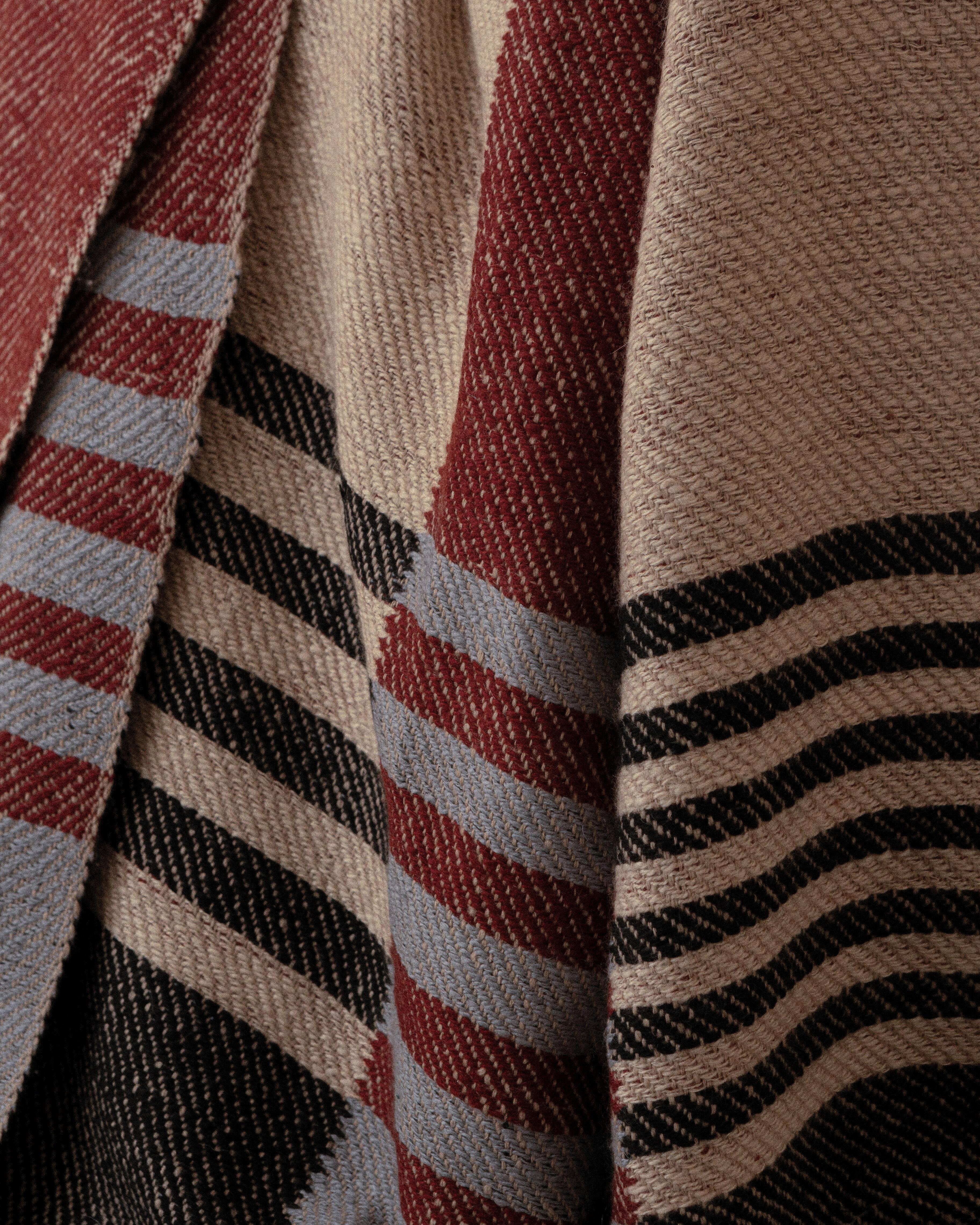 Postmoderne Plaid en cachemire en vente