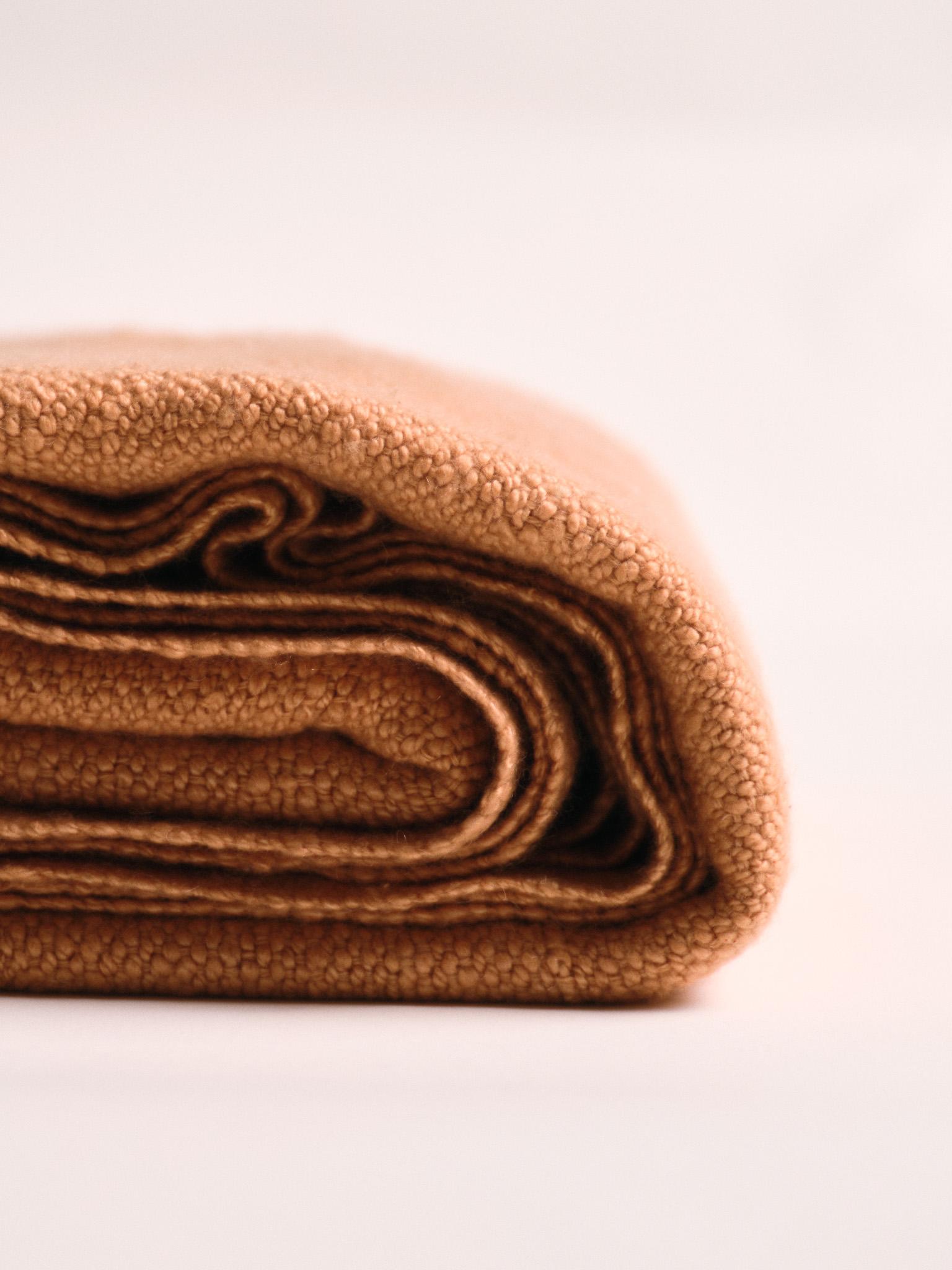 XXIe siècle et contemporain Plaid en cachemire en vente