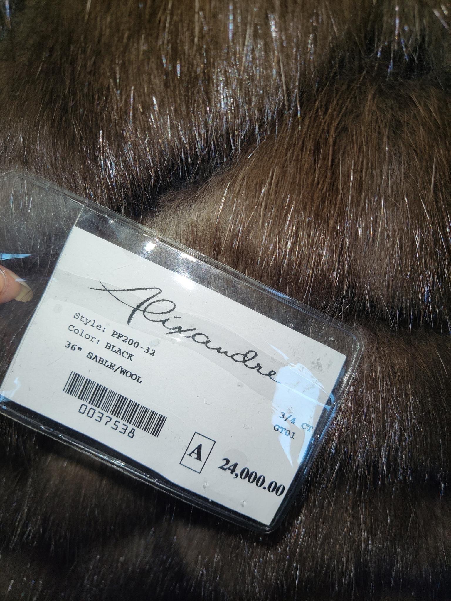 Cashmere wool Loro Piana Coat with Russian Sable fur Gulliana Tesso Italy For Sale 10