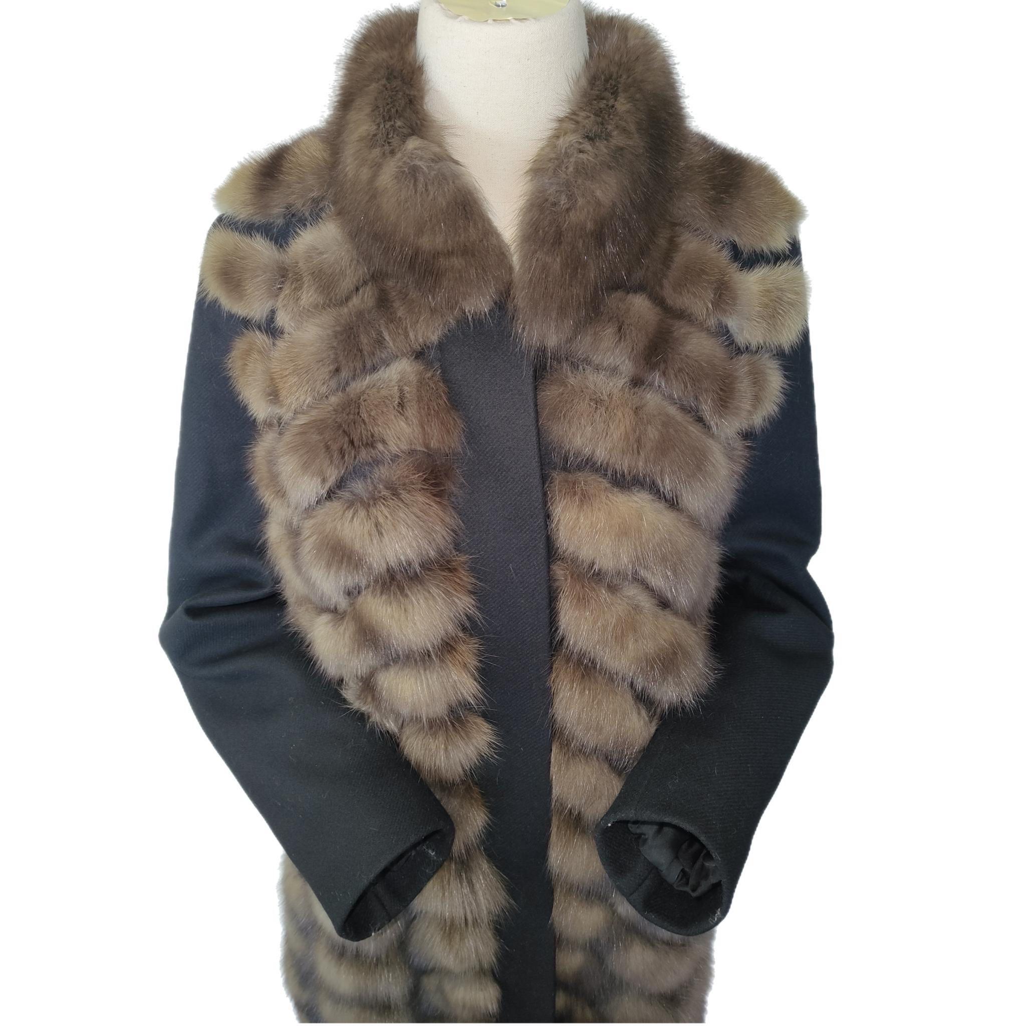 Cashmere wool Loro Piana Coat with Russian Sable fur Gulliana Tesso Italy In New Condition For Sale In Montreal, Quebec