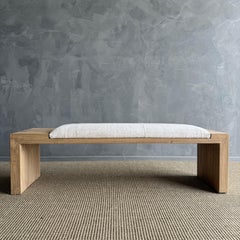 Banco Casi de olmo recuperado con tapicería de alfombra vintage by Bloom Home