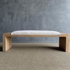 Banc Casi en bois d'orme récupéré avec tapisserie de tapis vintage par Bloom Home