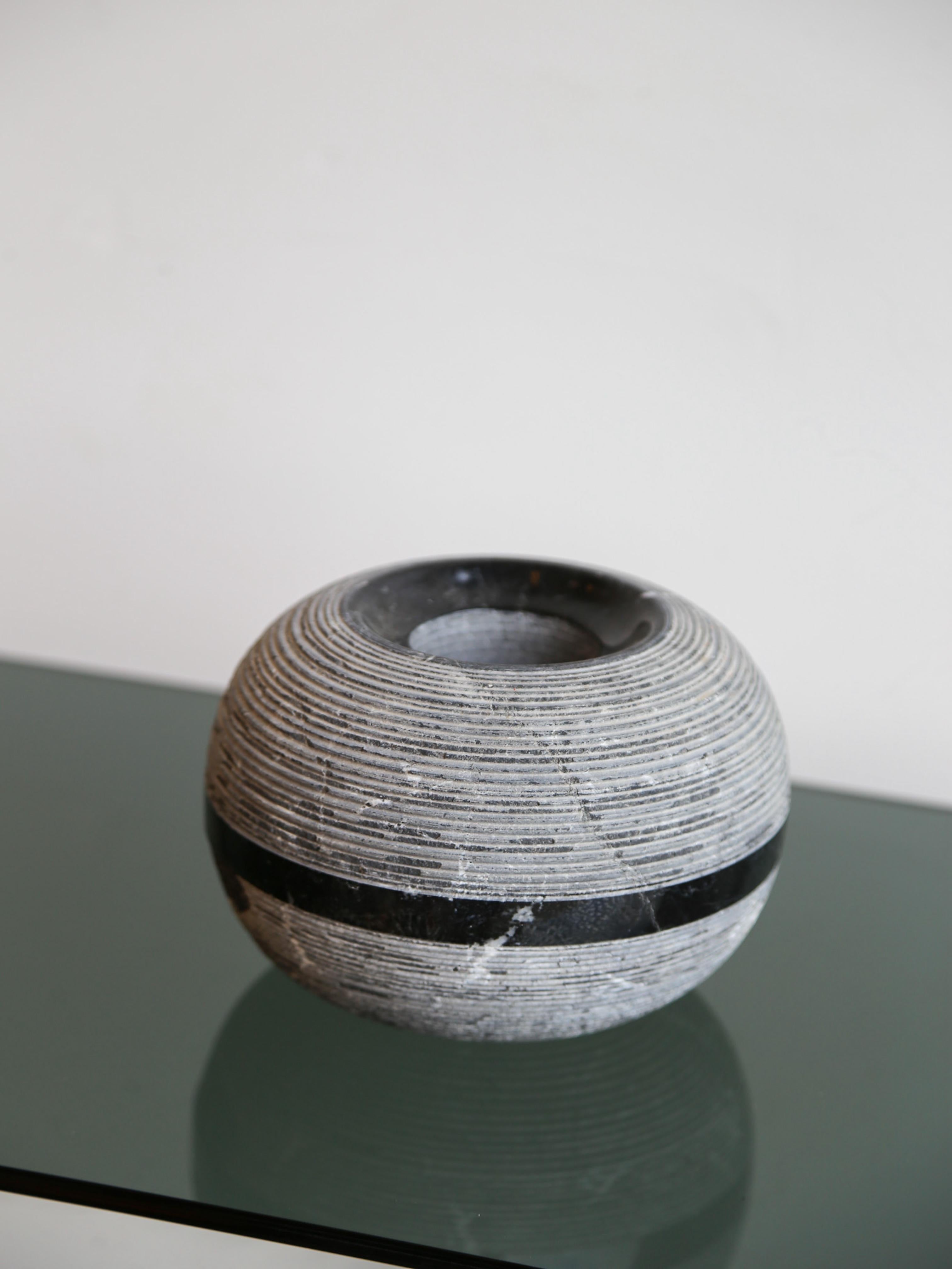 Vassel in marmo nero di Carrara Casigliani in vendita 1