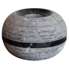 Casigliani Vase aus schwarzem Carrara-Marmor