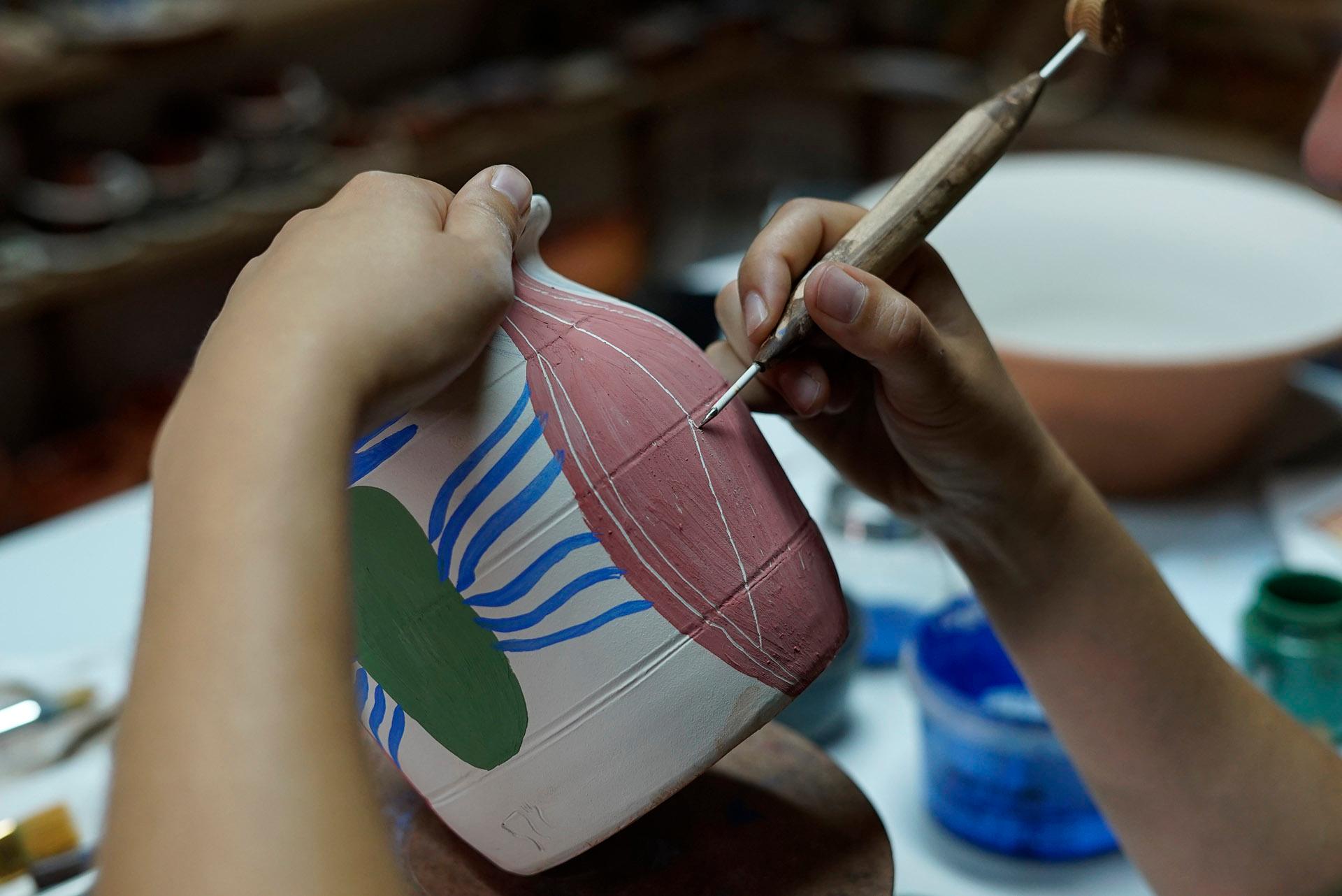 Portuguese Casinha Pot by Mariana Malhão for Tasco Tableware, Hand Painted Terracotta