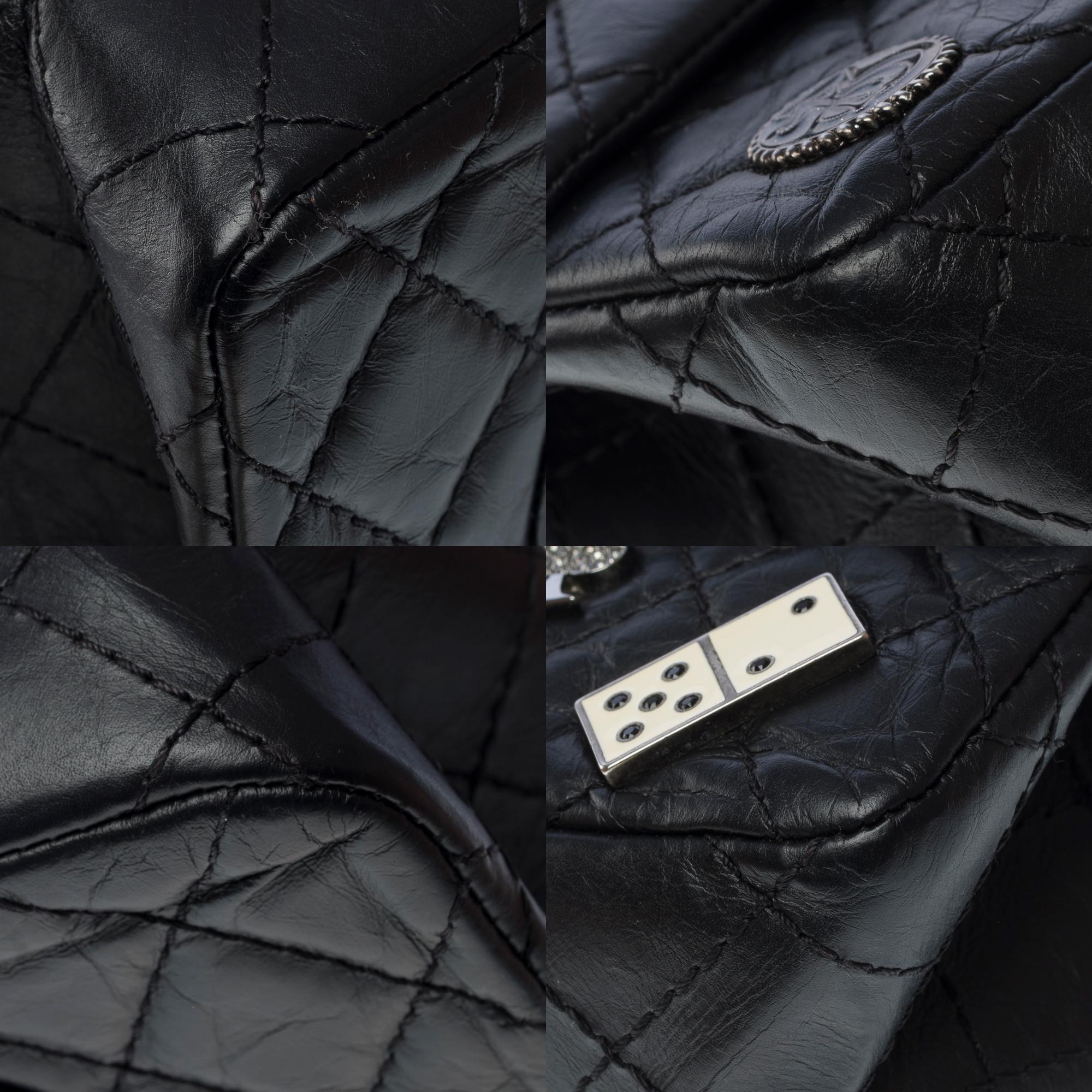 Casino Charms 2.55 Bolso Chanel con doble solapa en piel negra, AGHW en venta 6