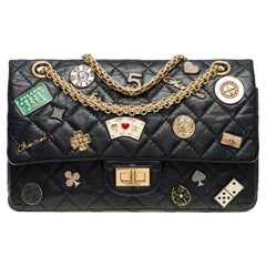 Casino Charms 2.55 Borsa a tracolla con doppia patta di Chanel in pelle nera, AGHW