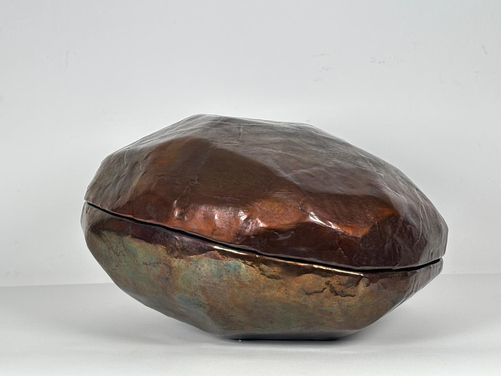 Moderne Sculpture de cercueil Modèle Sasso par Giorgio Vigna en vente