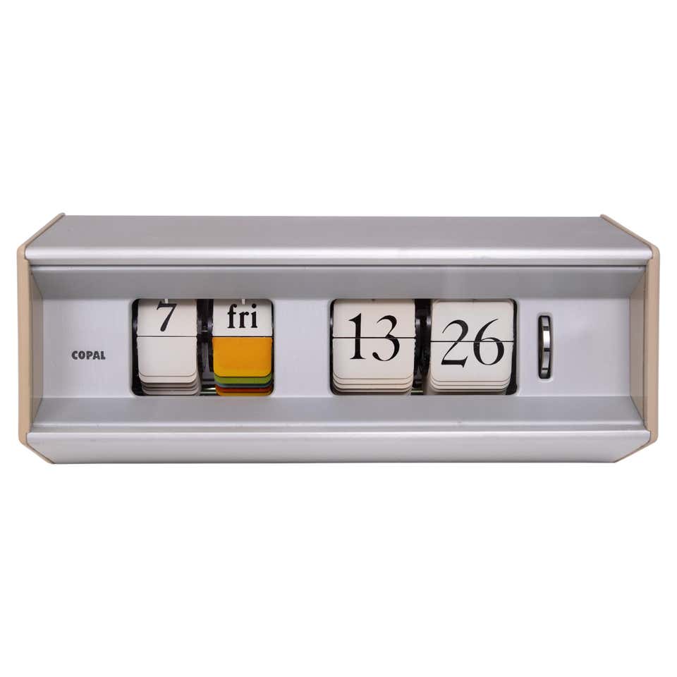 Atlanta Electric Wall clock Germany 1950s For Sale at 1stDibs