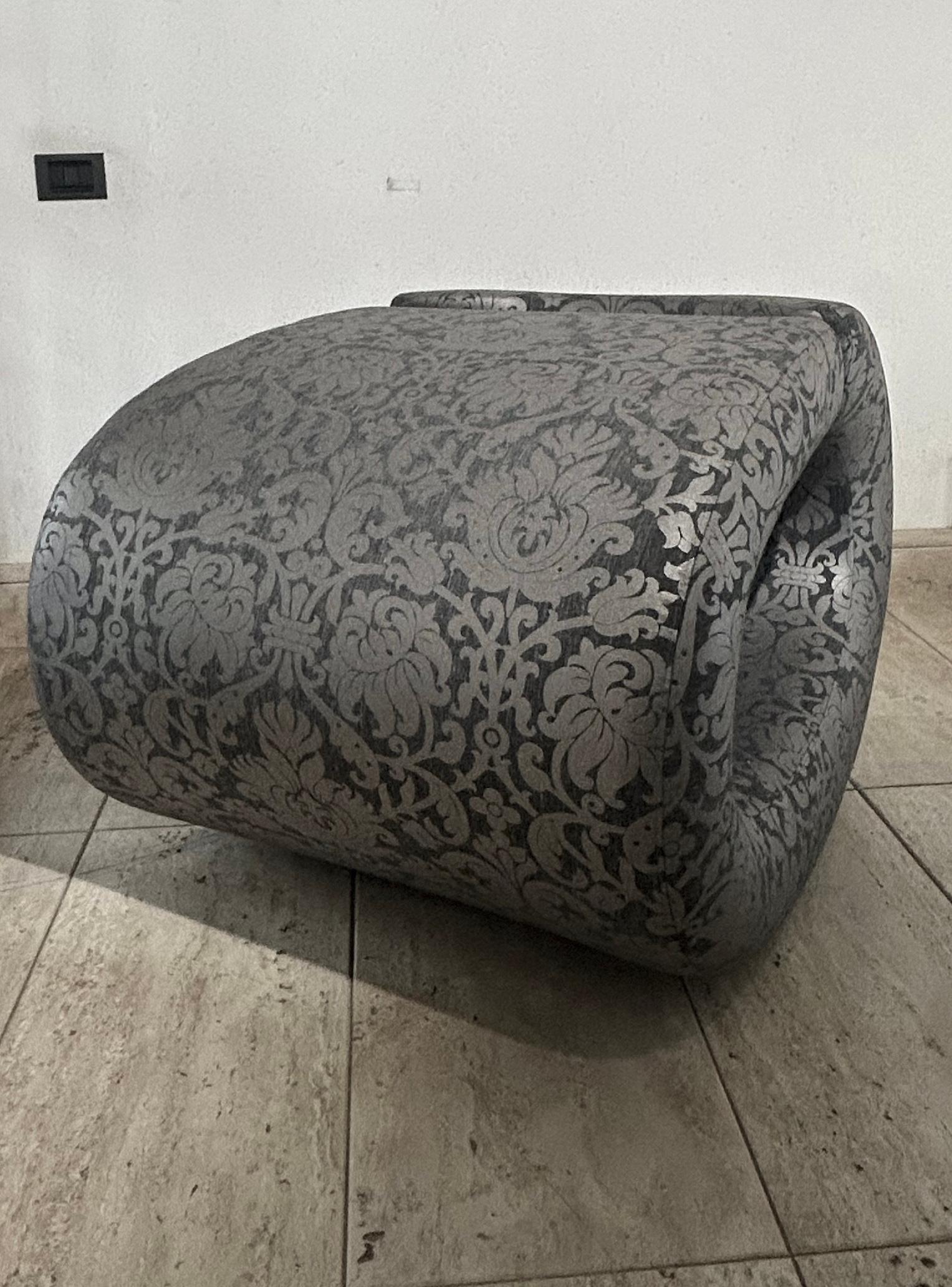 Casprini & BRF - Eklipse Armchair in Black & Light Gray Floral Fabric For Sale 4