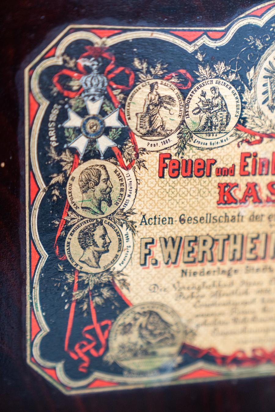 Tresor aus österreichisch-ungarischer Zeit F. WERTHEIM & C. mit Schlüssel, 1800er Jahre im Angebot 5