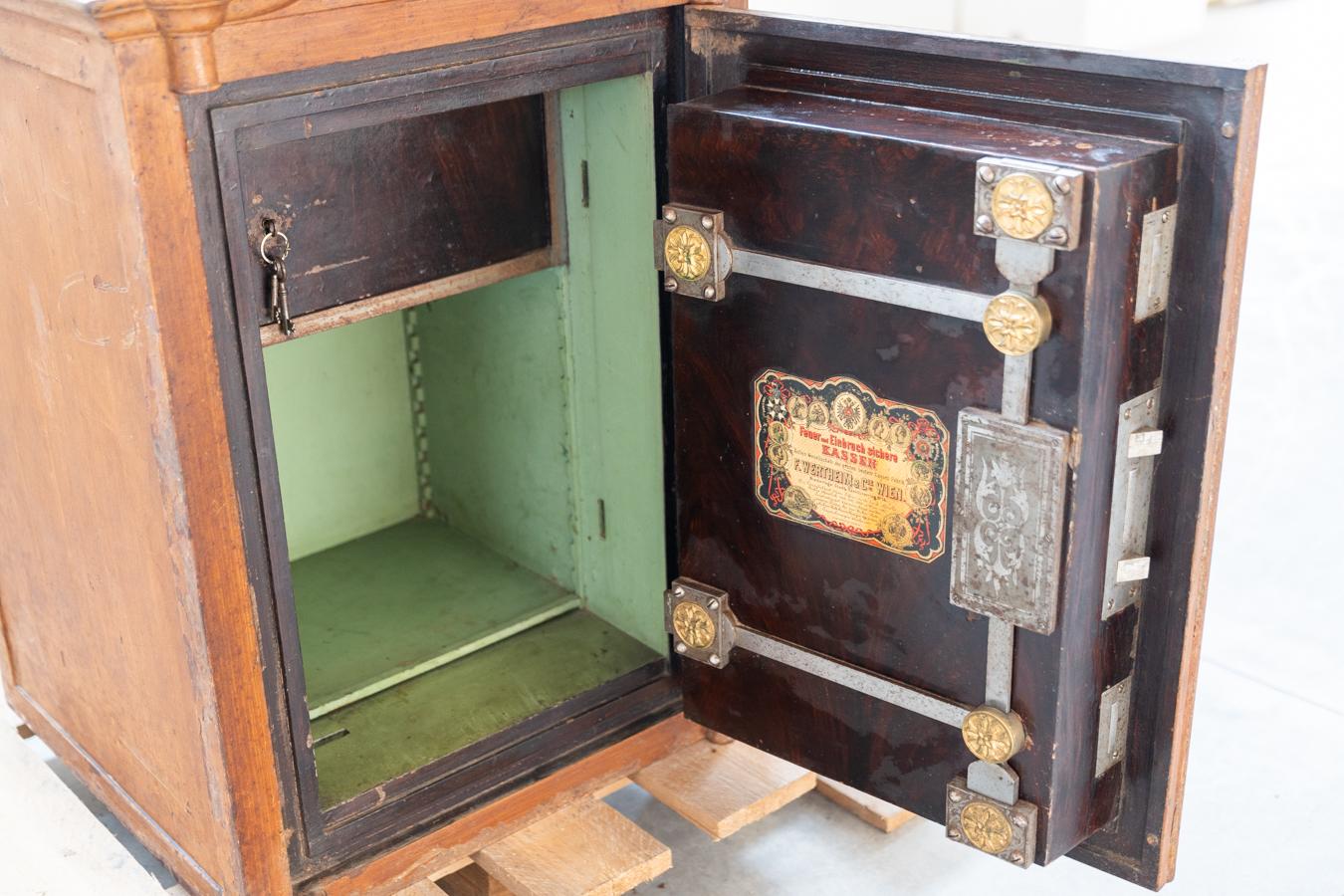 Austro-Hungarian period safe F. WERTHEIM & C. with key, 1800s For Sale 11