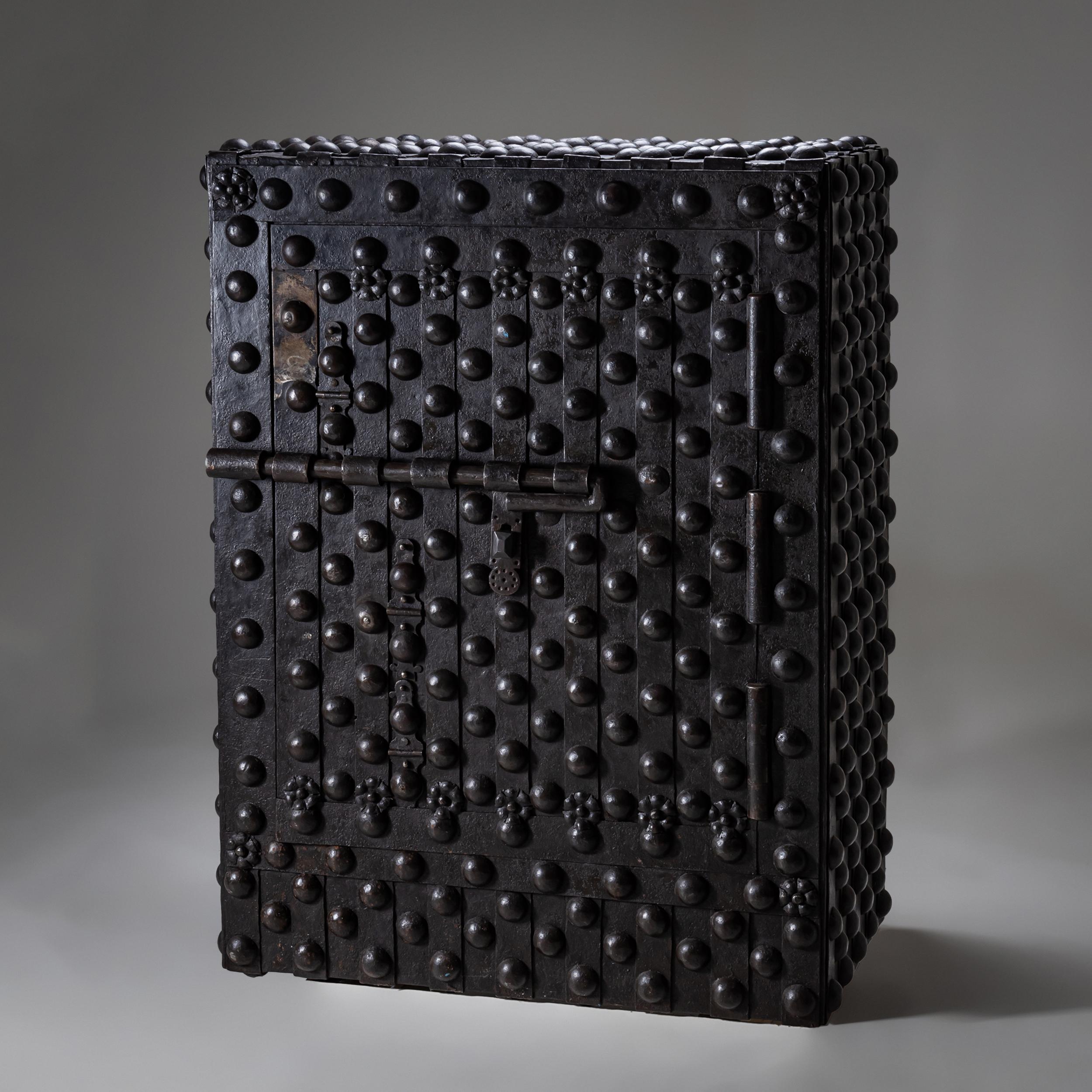 Cassaforte, Italy 17th Century 1
