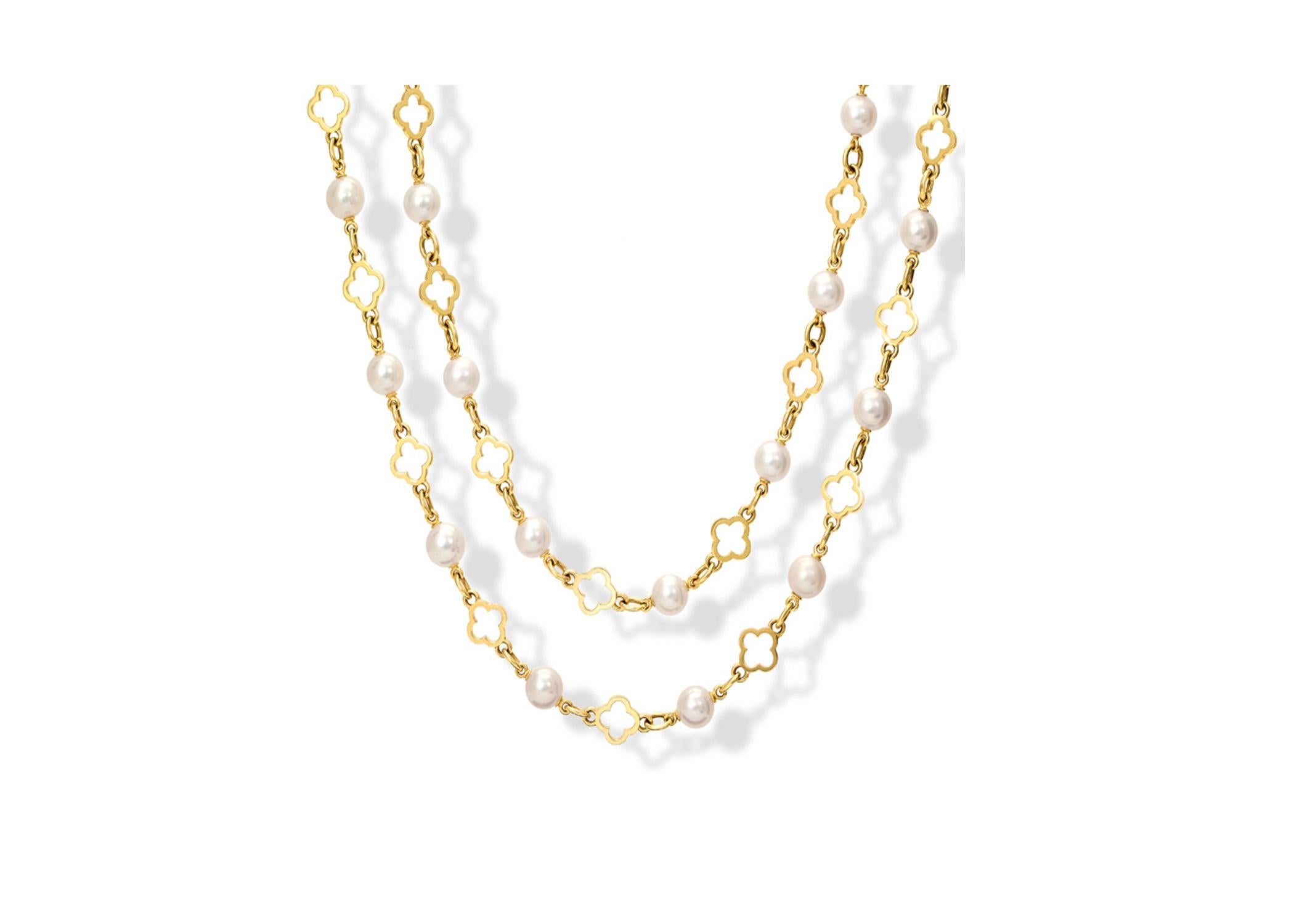 Star Anise necklace in 9 karat yellow gold with eight fresh water pearls. Inspired on the lattice windows in Suzhou. From the Journey to China.

The necklace measures 16