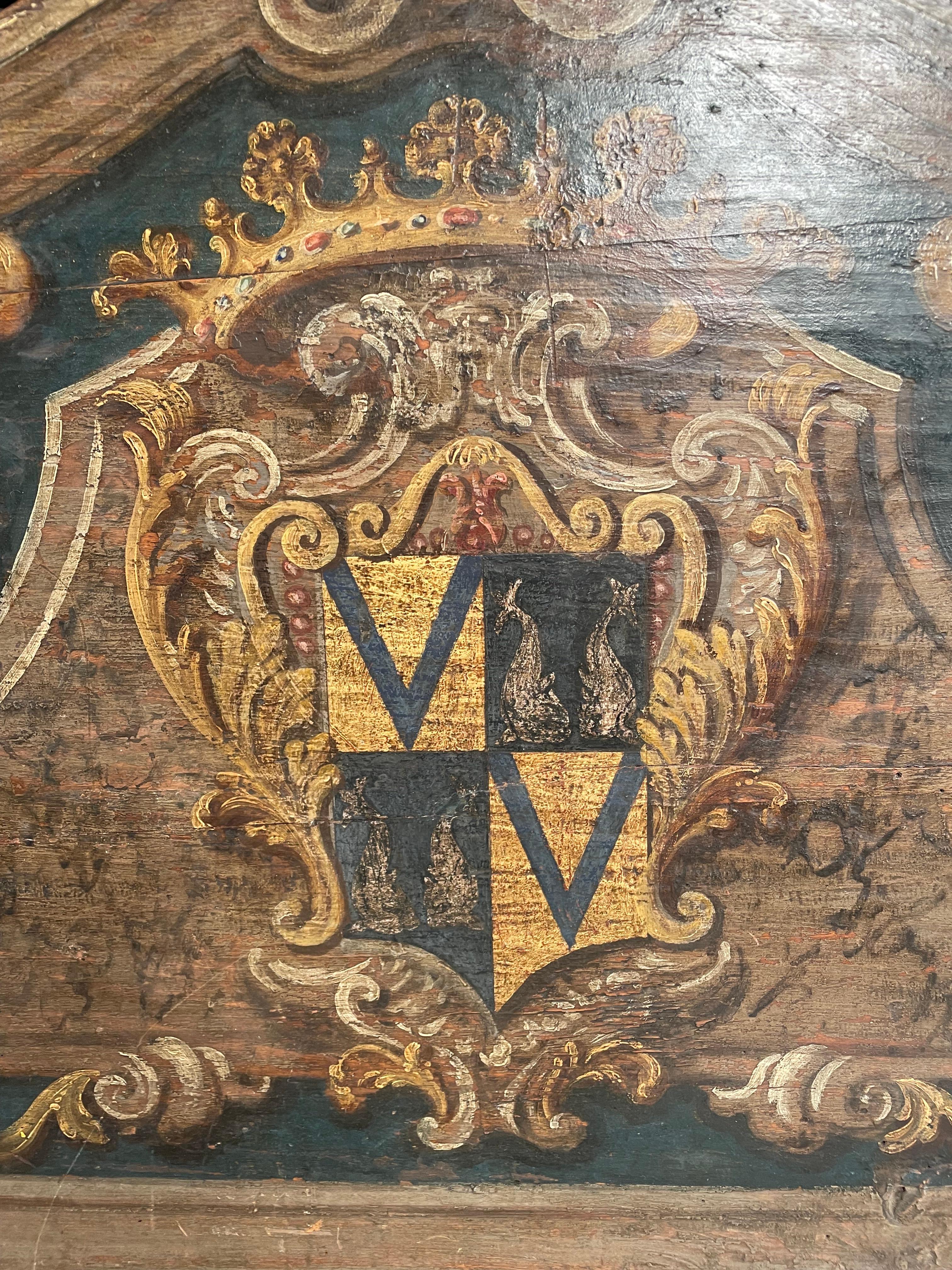 Cassapanca-Kommode, bemalte venezianische Trompe-L'oeil- Delphine mit Wappen (Barock)