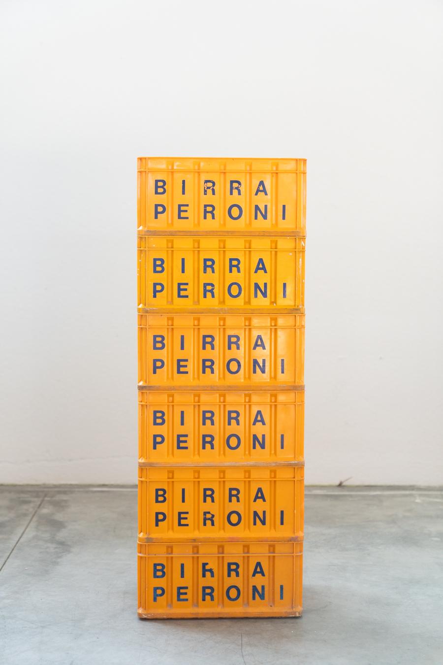 Vintage Peroni beer plastic crates, set of 8. 1970-1980
H21.5 x W45.5 x D37 
Kg tot 5
Style
Vintage
Periodo del design
1970 - 1979
Production Period
1970 - 1979
Year Manufactured
1970
Country of Manufacture
Italy
Material
Plastic
Color
Yellow,