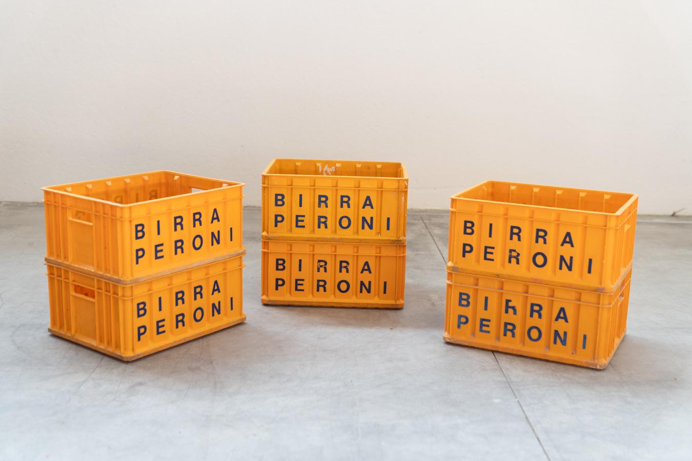 Vintage Peroni beer plastic crates, set of 8. 1970-1980 For Sale 3