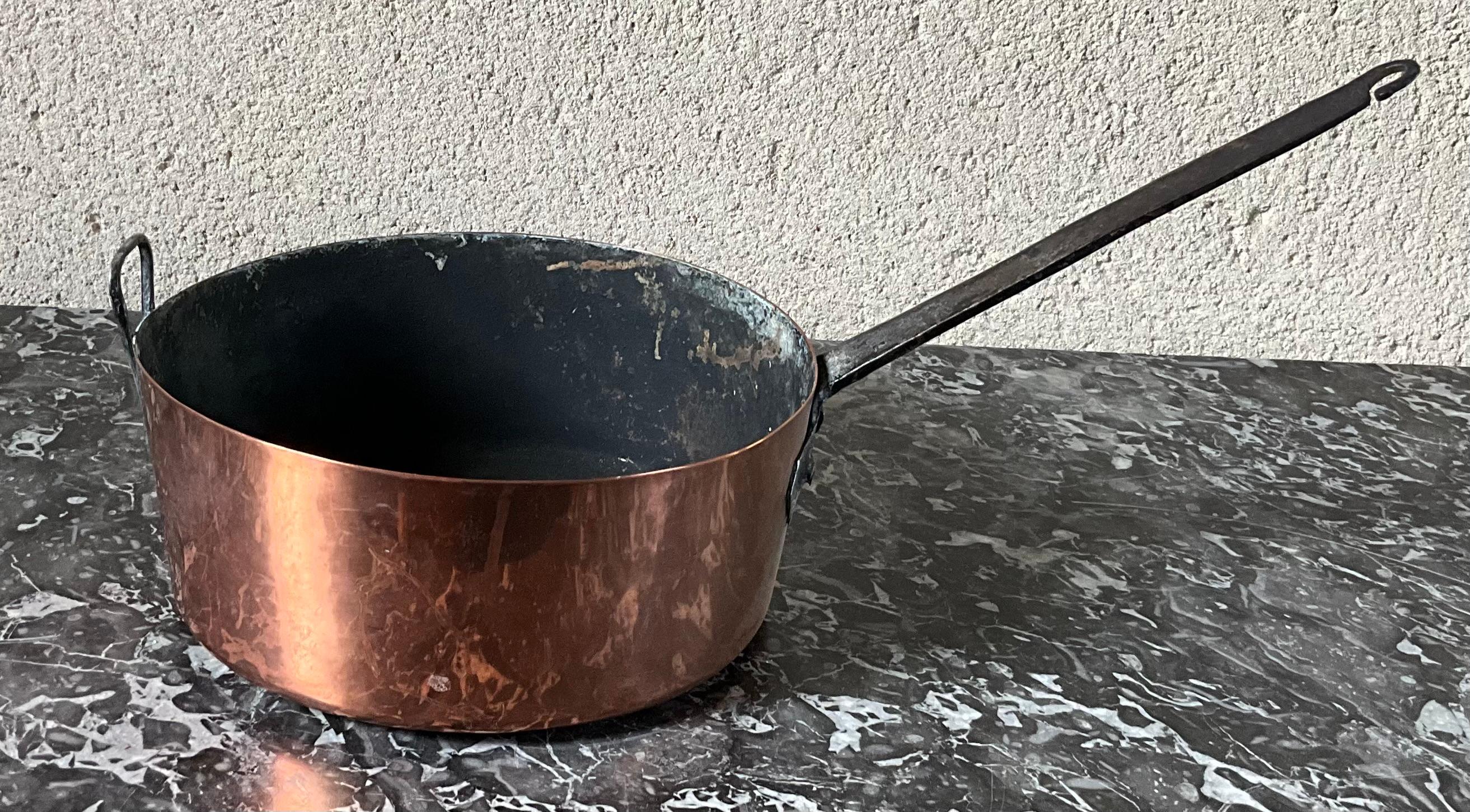 Cuivre Casserole française en cuivre du 19e siècle en vente