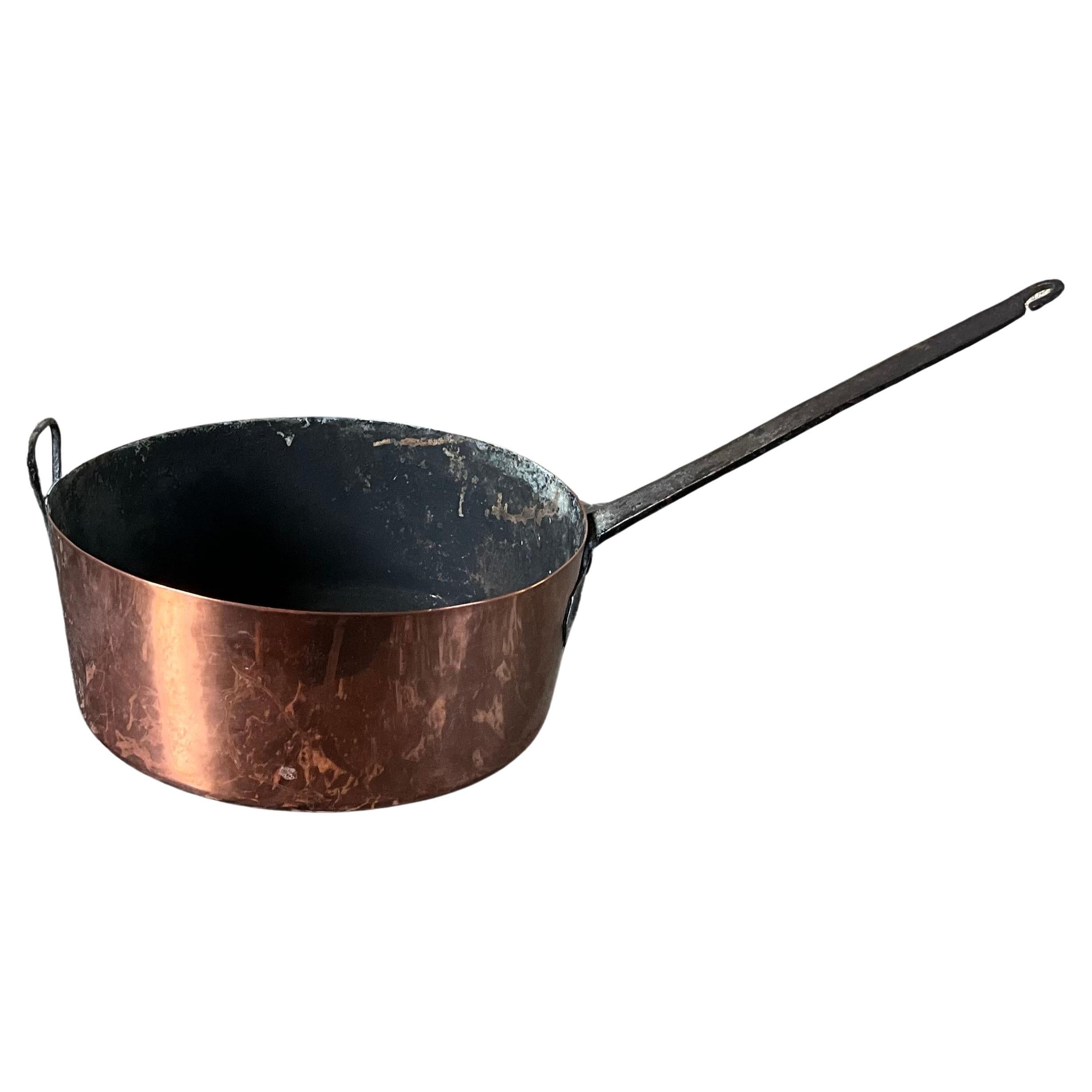 19th century French copper saucepan For Sale