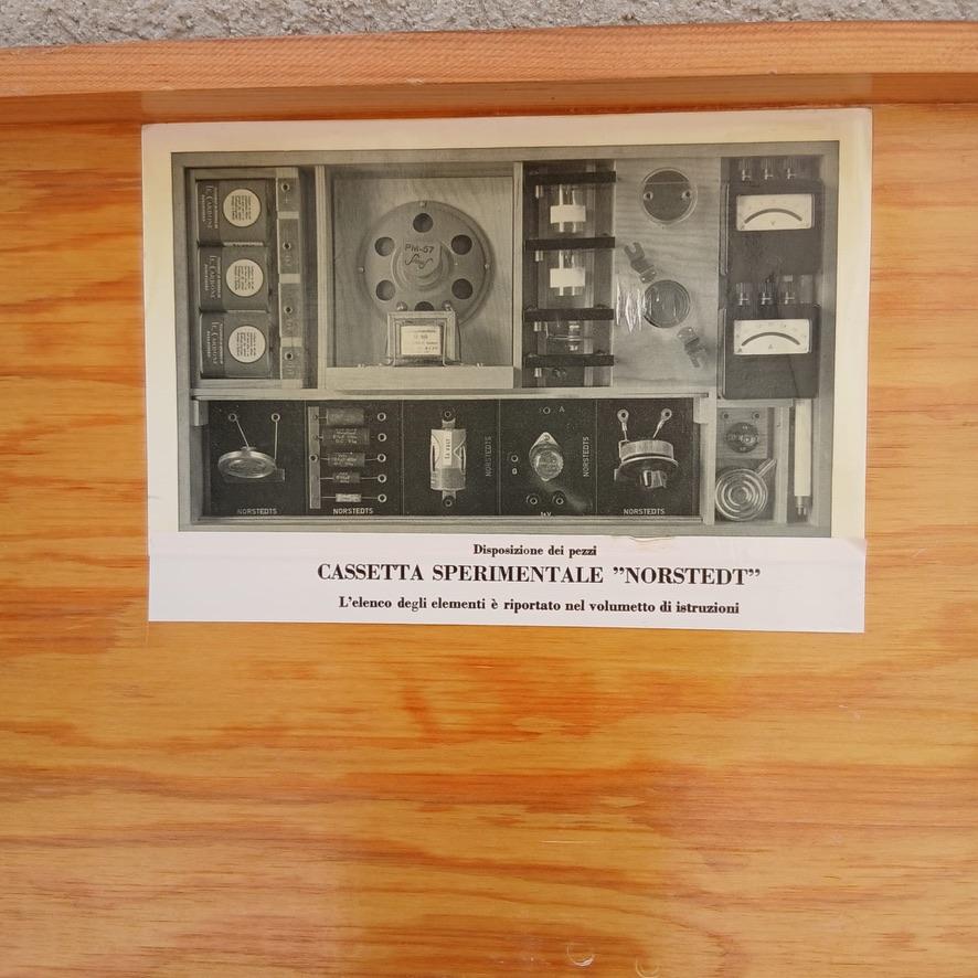 Mid-Century moderno Cassetta Paravia Elettricità Applicata Componenti Originali - Italia - Anni '60 in vendita