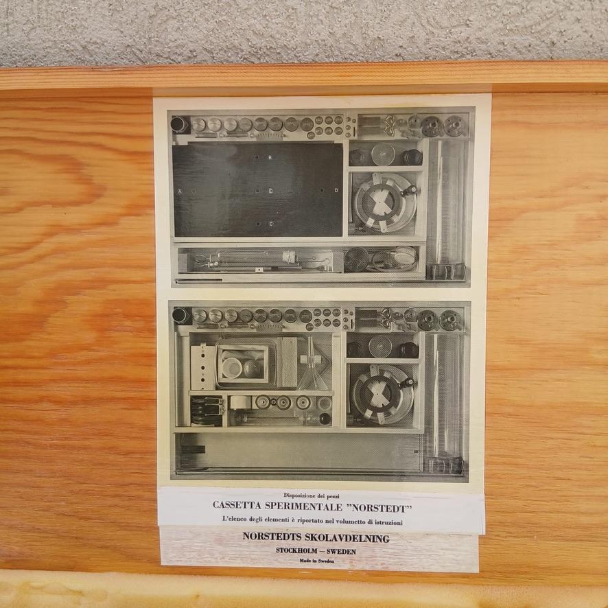 Mid-Century moderno Cassetta Paravia Meccanica Solidi, Liquidi e Gas, Completa - Italia - Anni ’60 in vendita