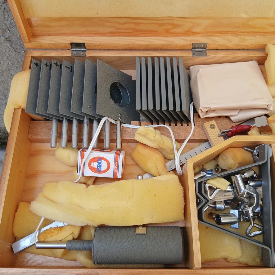 Italian Cassetta Paravia Ottica Completa di Lenti e Apparati Didattici  -Italia- Anni 60 in vendita