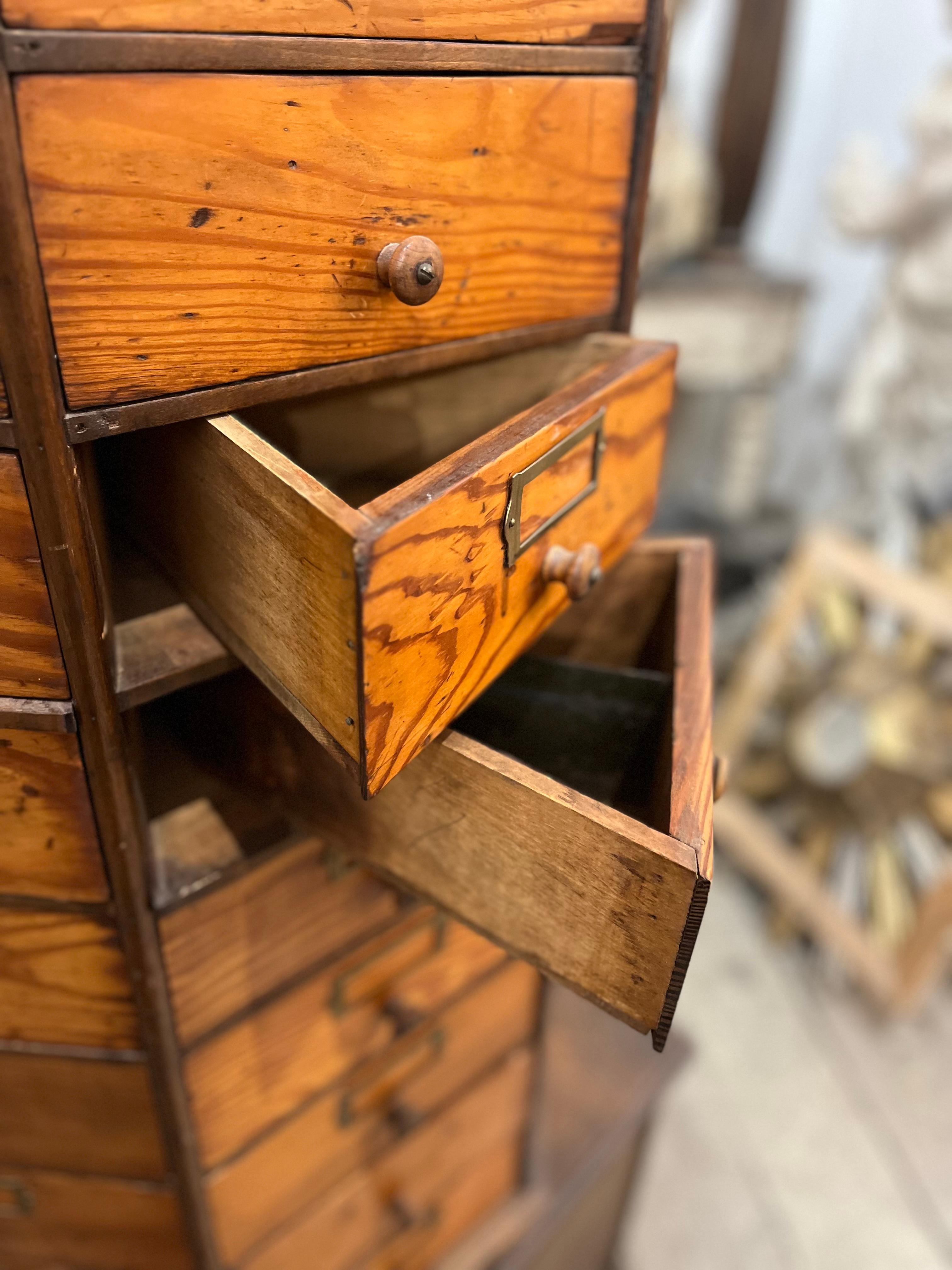 Early 20thC American Bolt&Screw Case Co. For Sale 1
