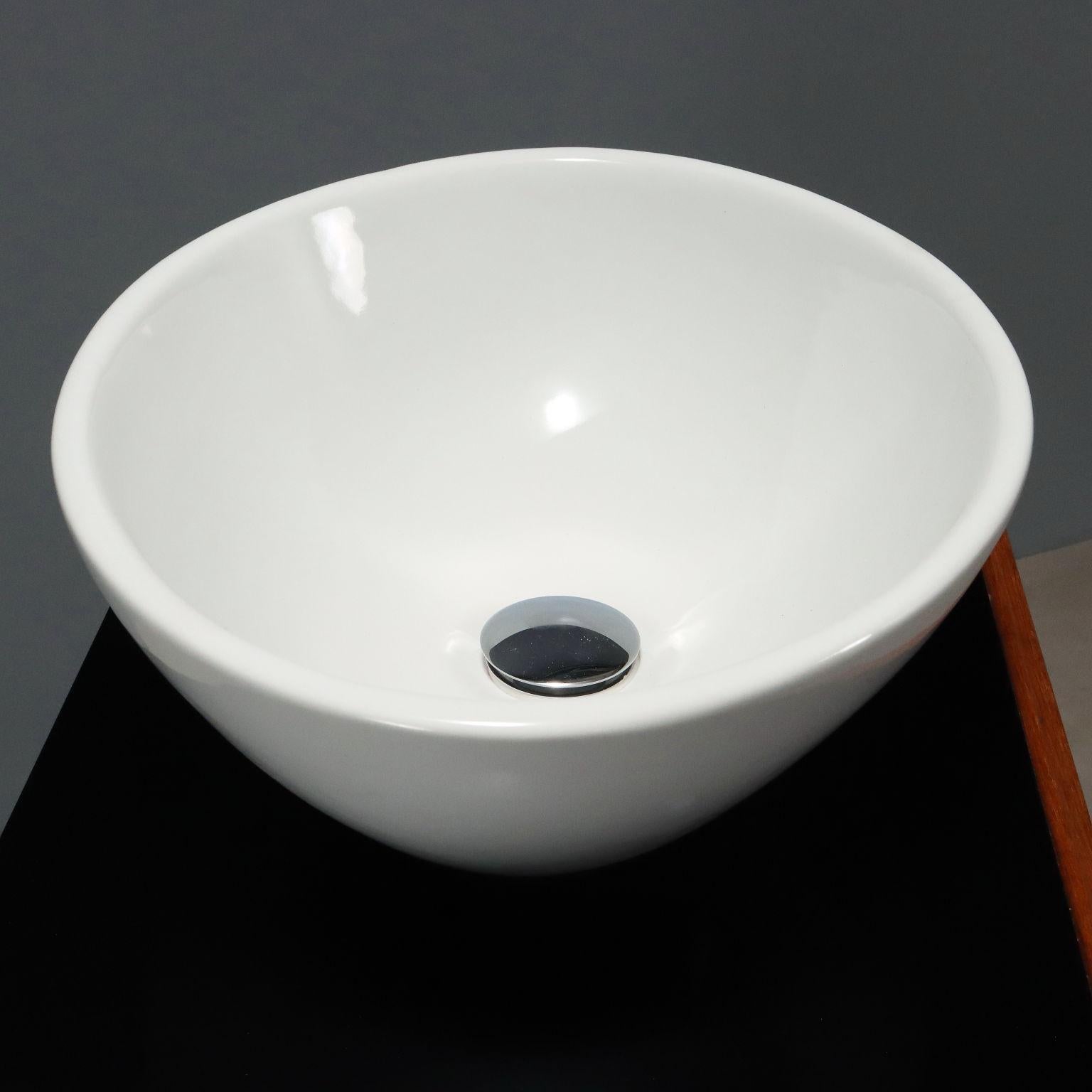 Cassette des années 60 avec double lavabo Excellent état - En vente à Milano, IT