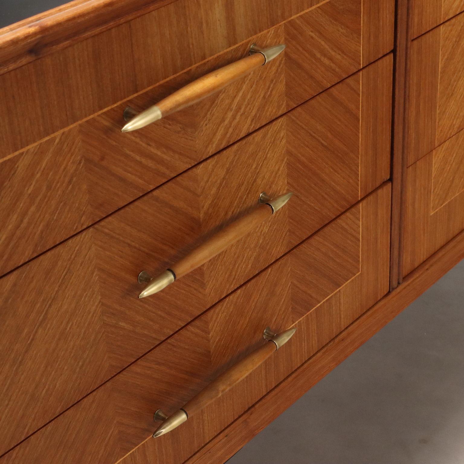 Milieu du XXe siècle Cassette des années 60 avec double lavabo en vente