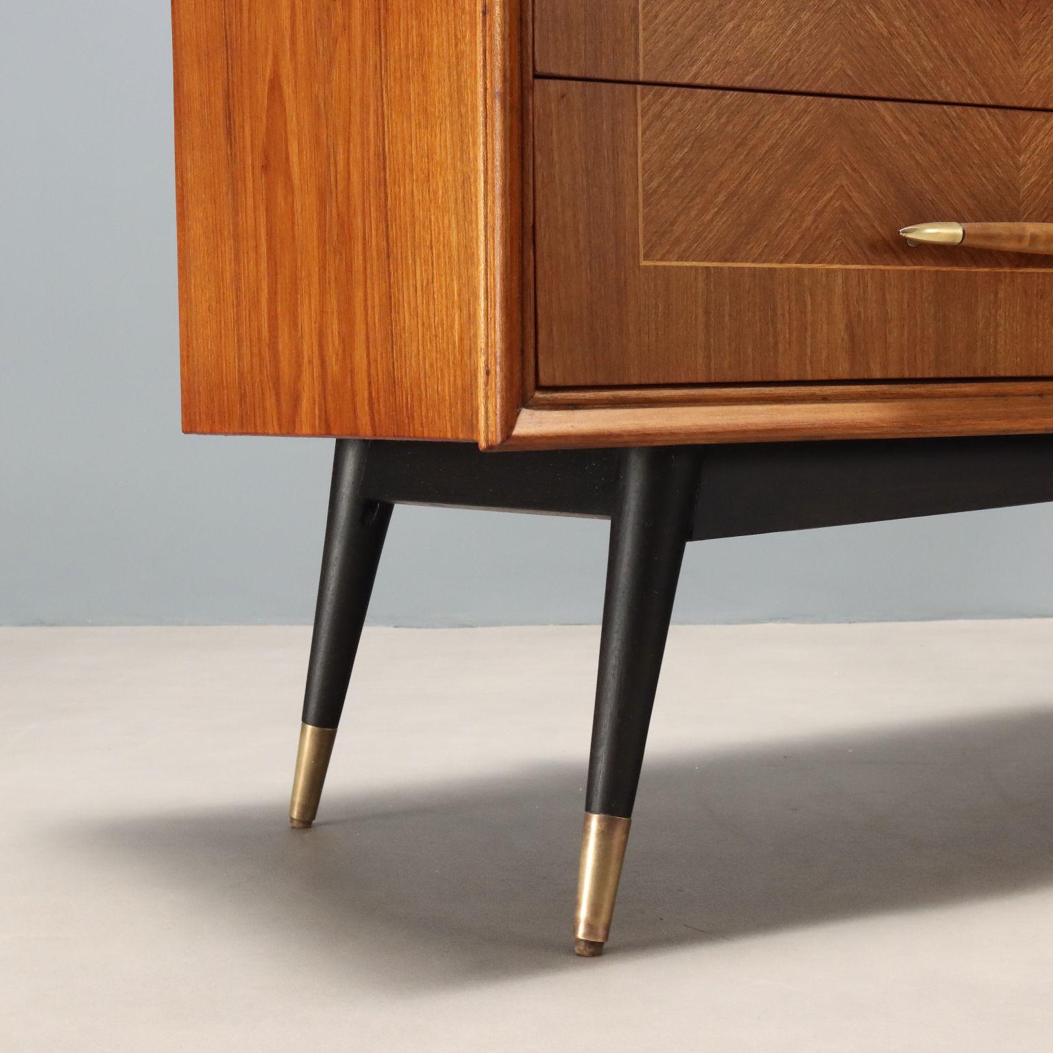 Cassette des années 60 avec double lavabo en vente 2