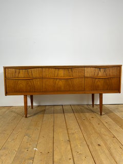 Mid-Century English teak Austinsuite chest of drawers, 1960s