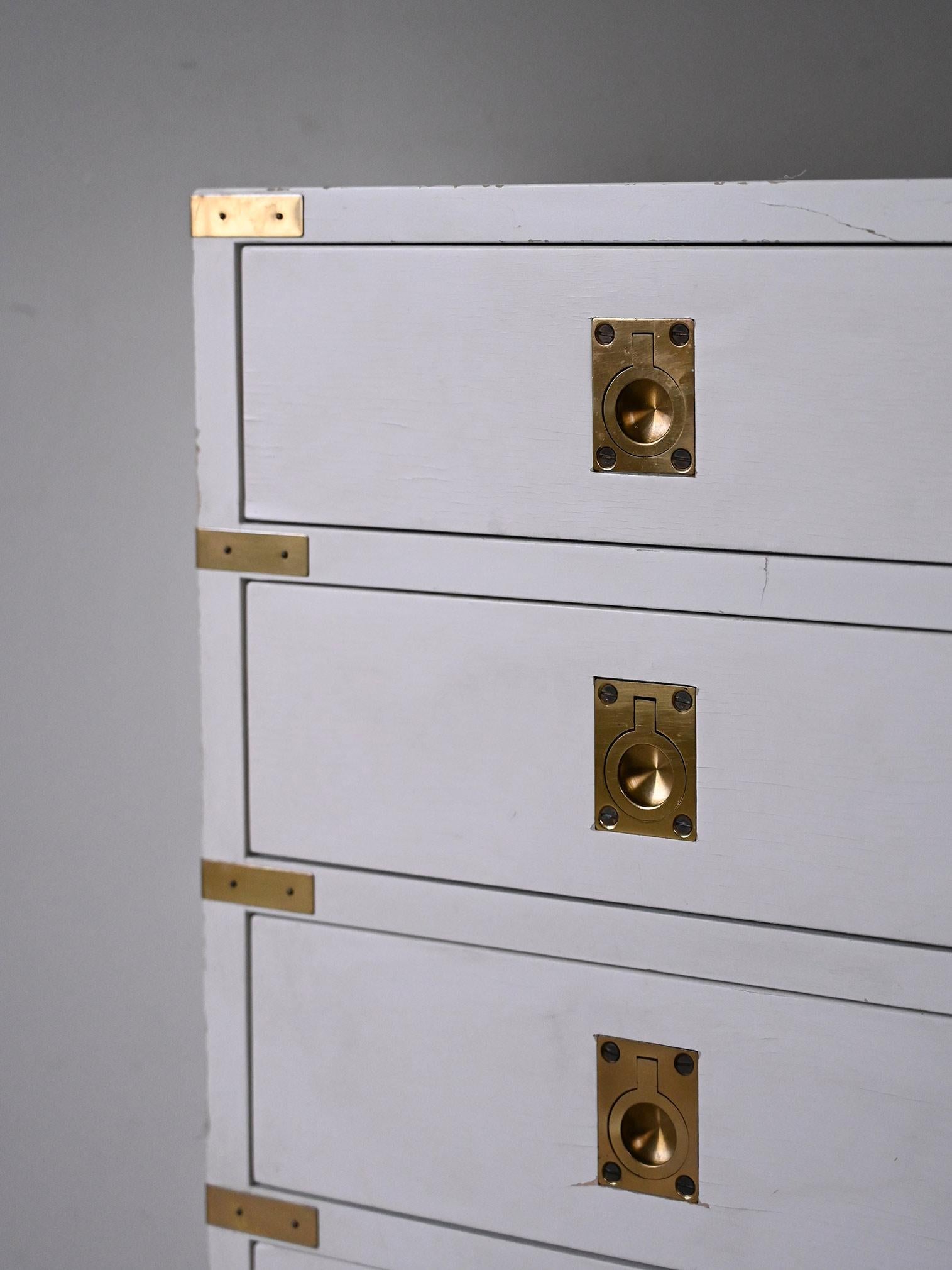 Wood White 6-drawer chest of drawers For Sale