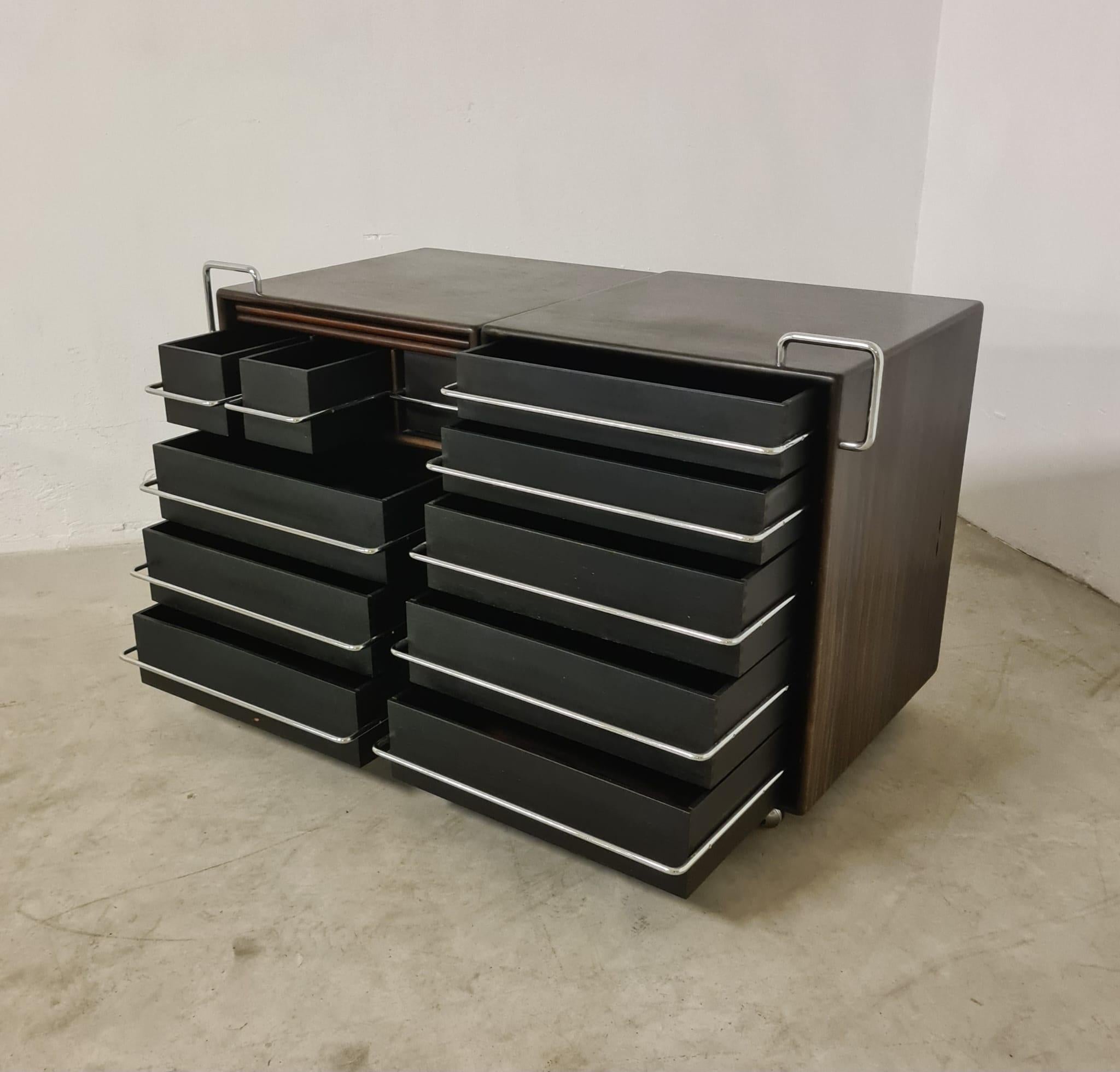 Cassettiera con specchio di Fabio Lenci per Bernini in vendita 8