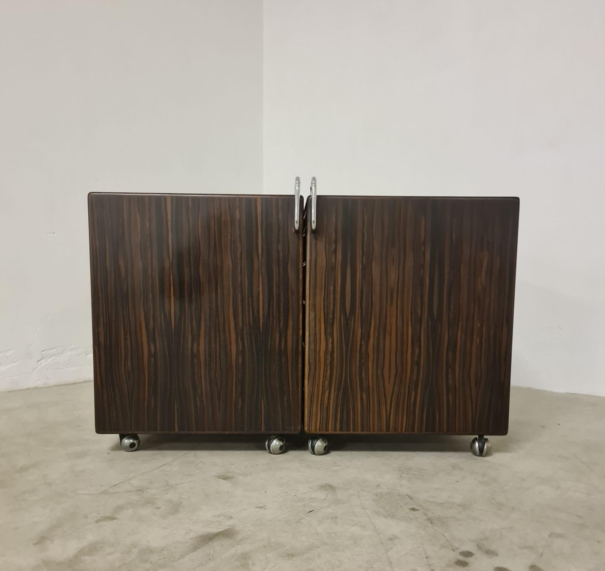 Italian Cassettiera con specchio di Fabio Lenci per Bernini in vendita