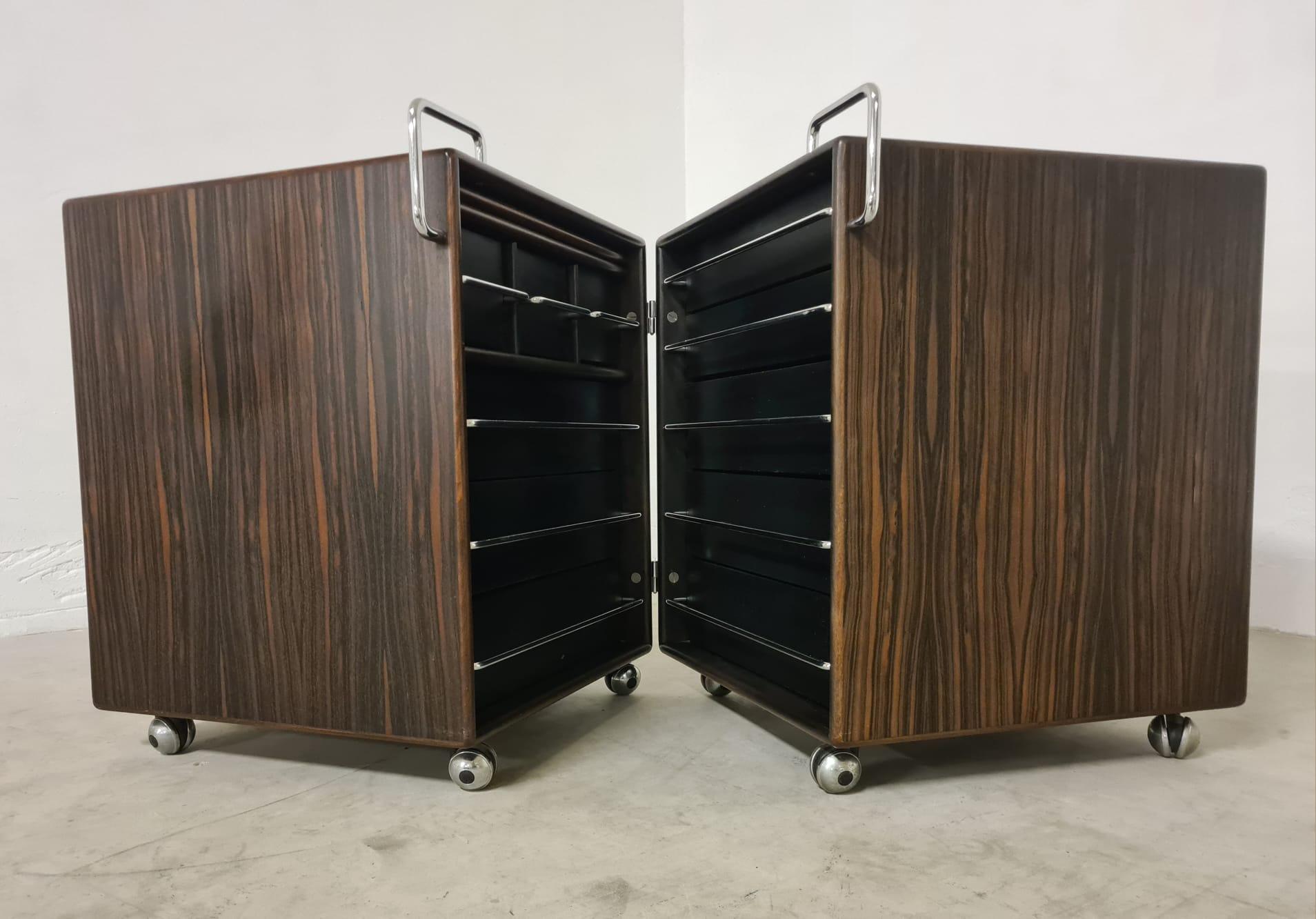 Late 20th Century Cassettiera con specchio di Fabio Lenci per Bernini in vendita