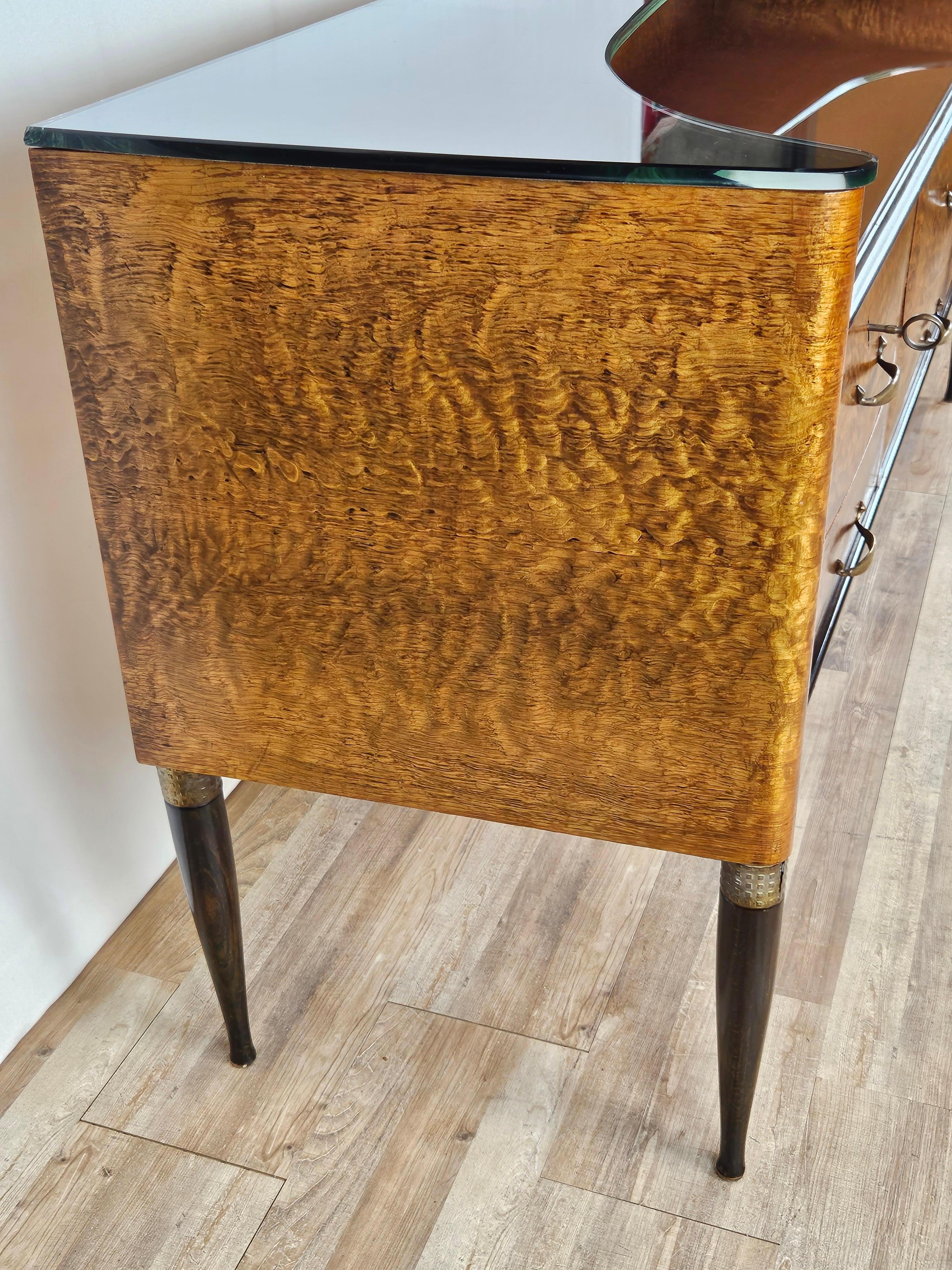 Mid-Century Modern Six-drawer bedroom chest of drawers in thuja burl with mirror and glass 1960s For Sale