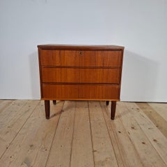 Danish Mid-Century Modern Teak Chest of Drawers with Three Drawers - 1960s