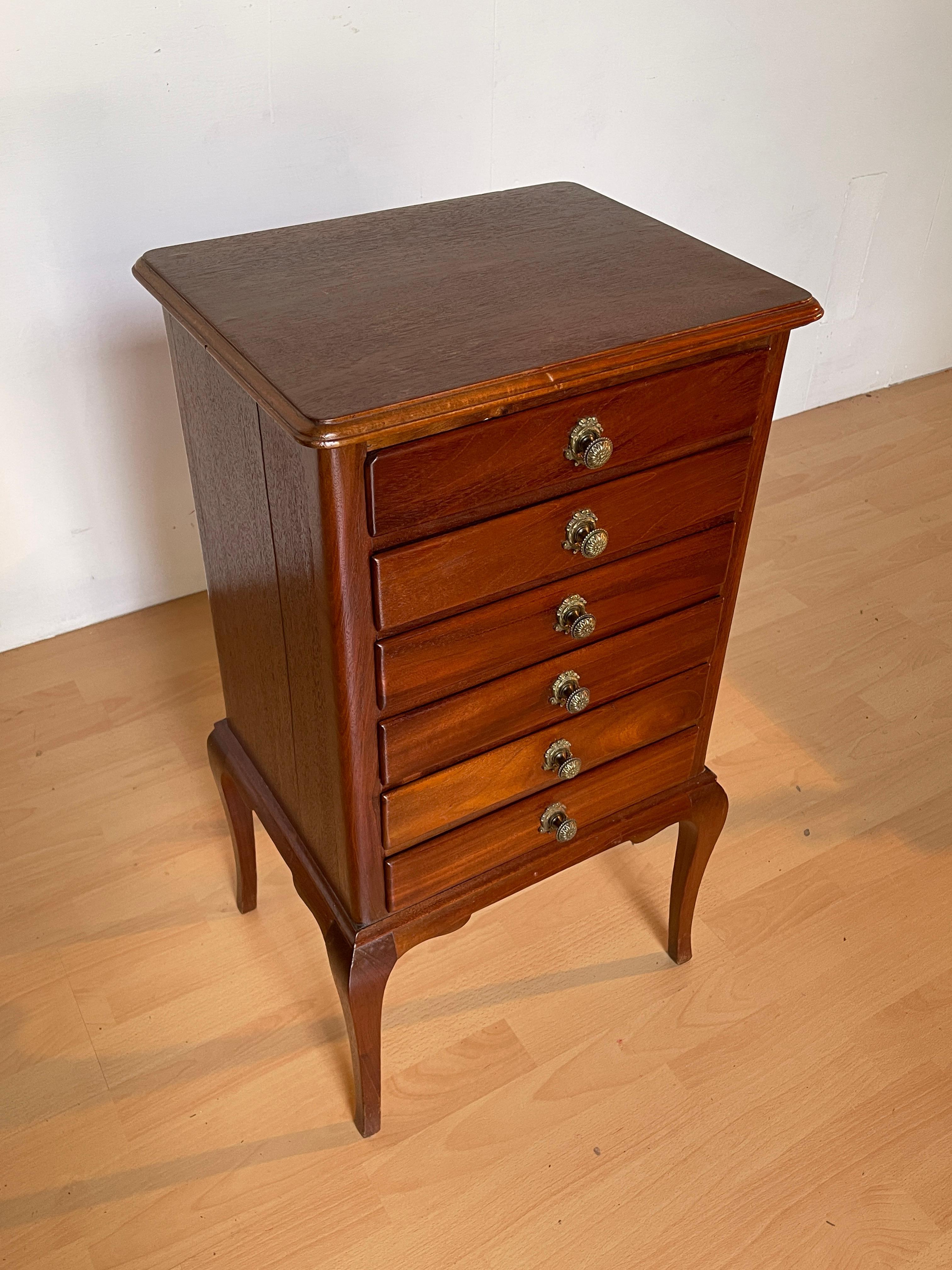Solid Wood Chest of Drawers with 6 Drawers and Gilded Handles, Italy 1950s In Excellent Condition For Sale In Cantù, IT