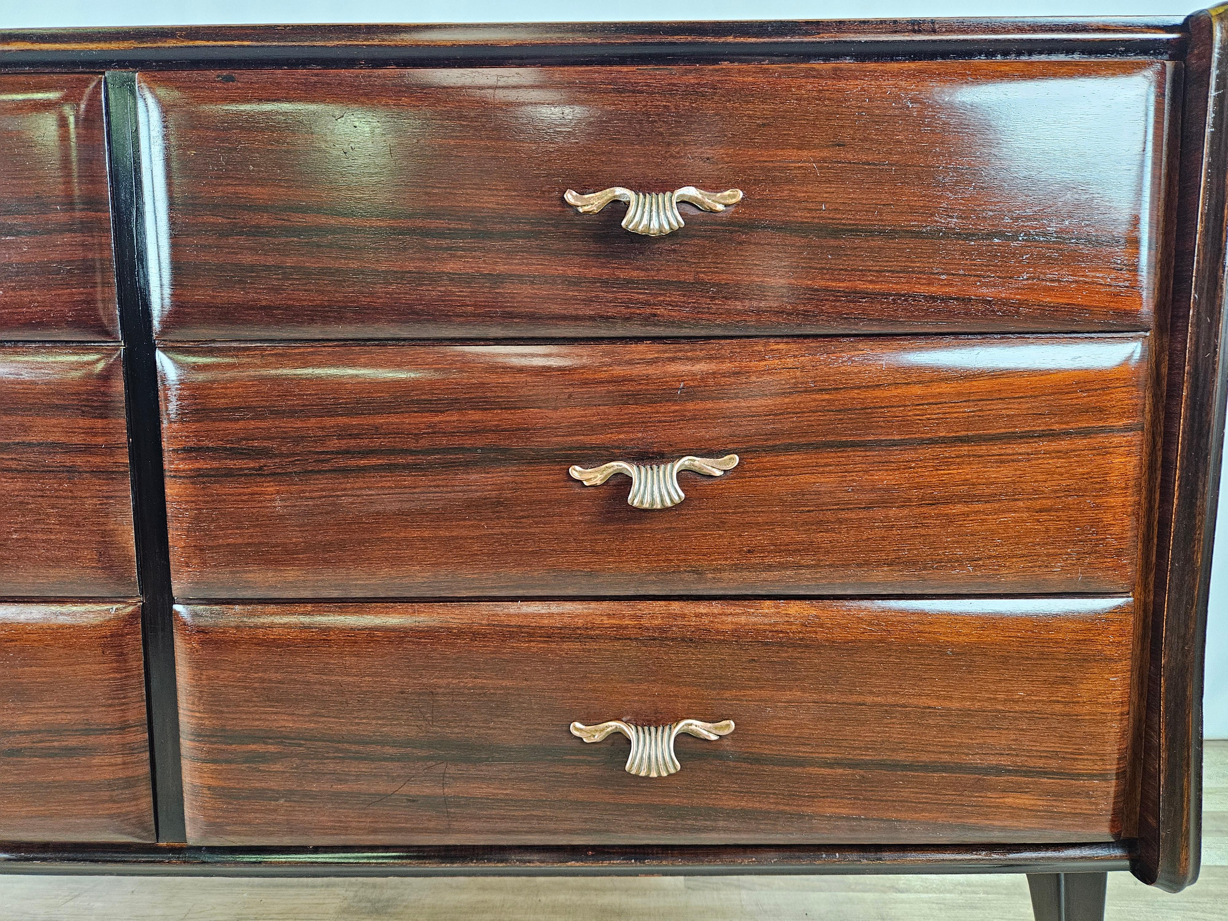 Mahogany chest of drawers with burgundy glass top 1950s For Sale 2