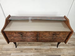 Kommode aus Nussbaumwurzelholz mit doppelter Glasplatte 1950er Art Deco