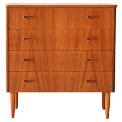 Commode en teck des années 1960