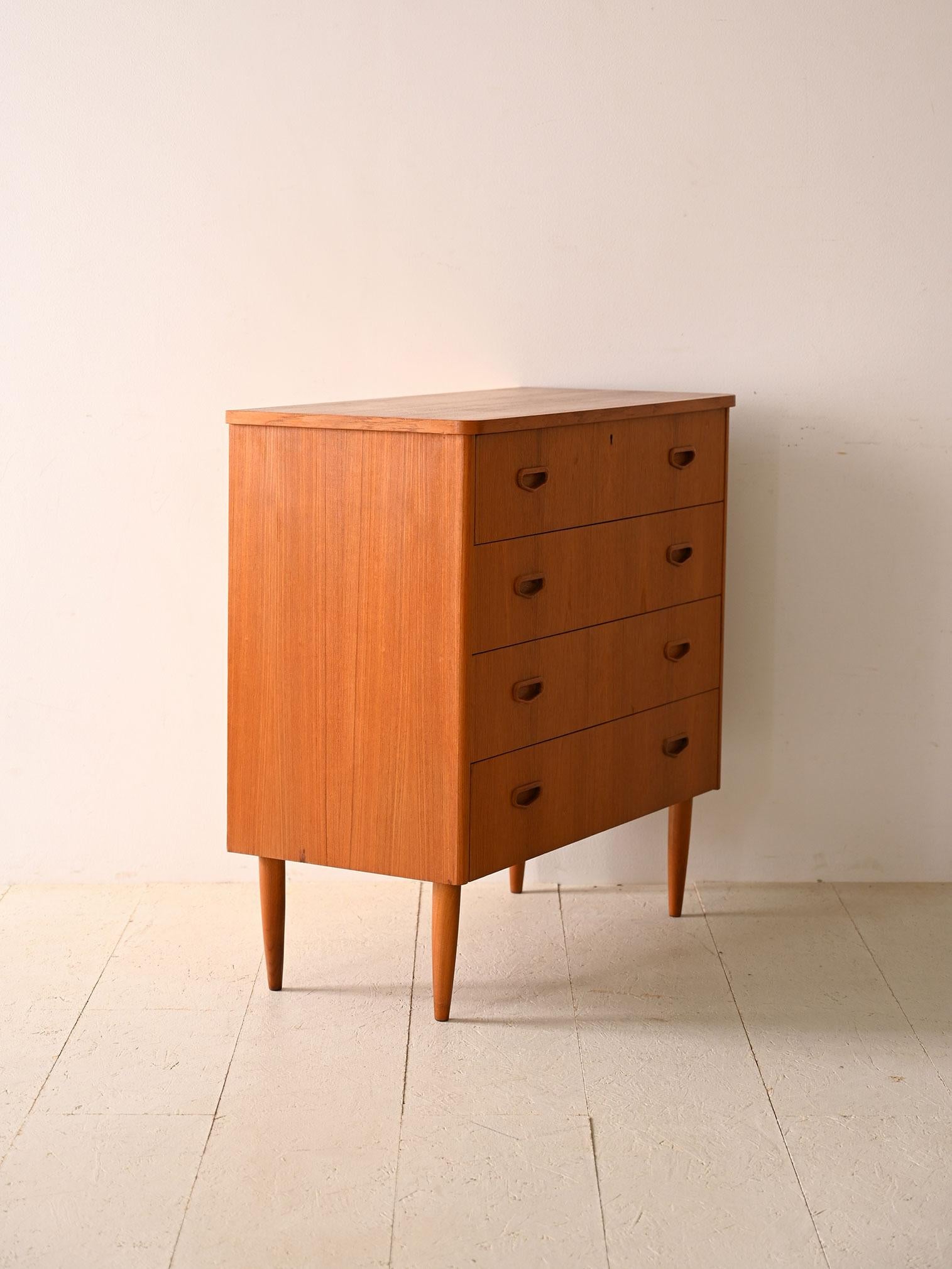 Scandinavian Modern Teak chest of drawers with 4 drawers and lock For Sale