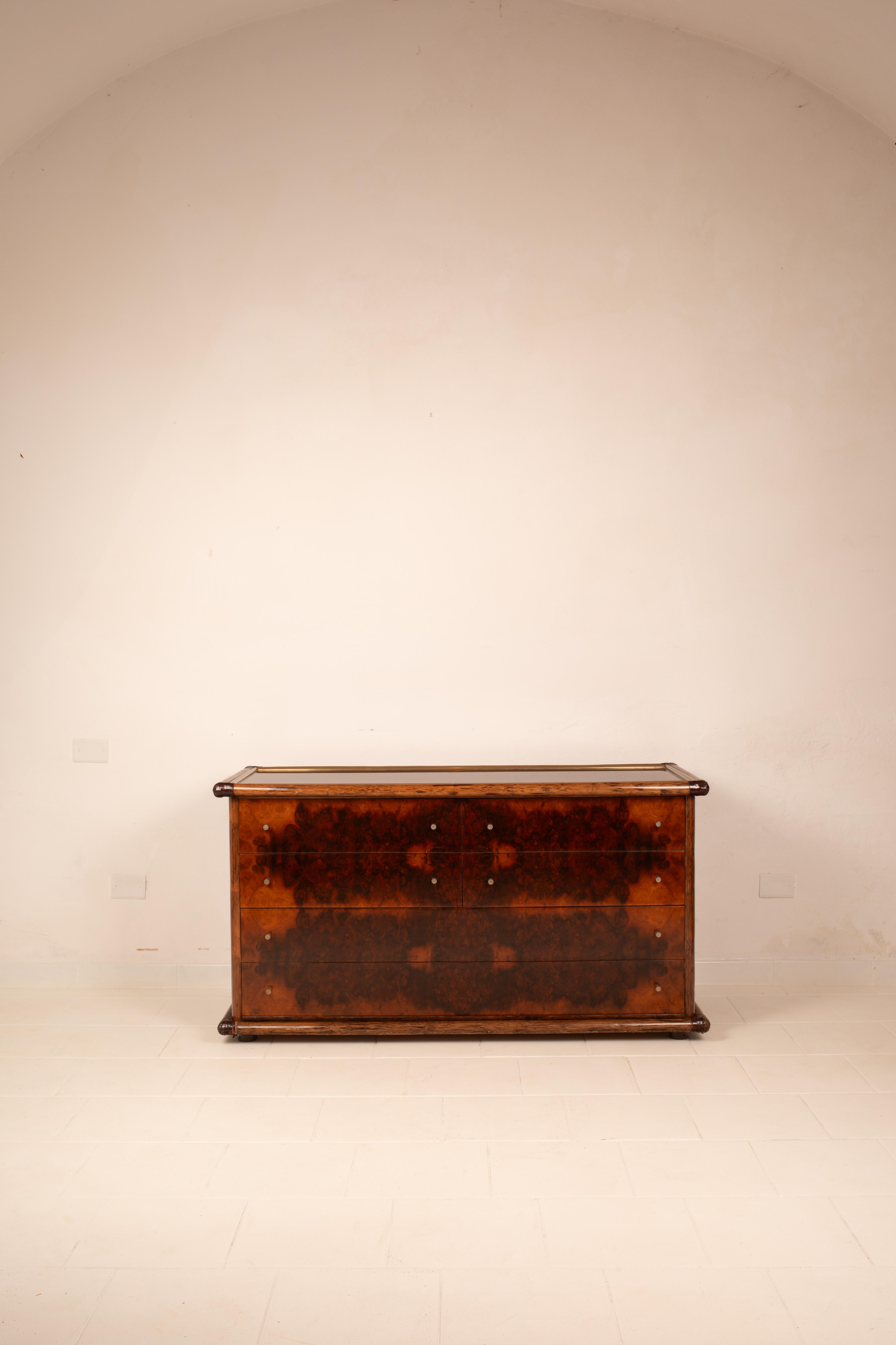 Exceptional and rare chest of drawers from the prestigious “Marango” collection, designed by Alberto Smania for Studio Smania Interni in the late 1960s.

This piece embodies the finest craftsmanship of Italian design from that era. It is fully clad