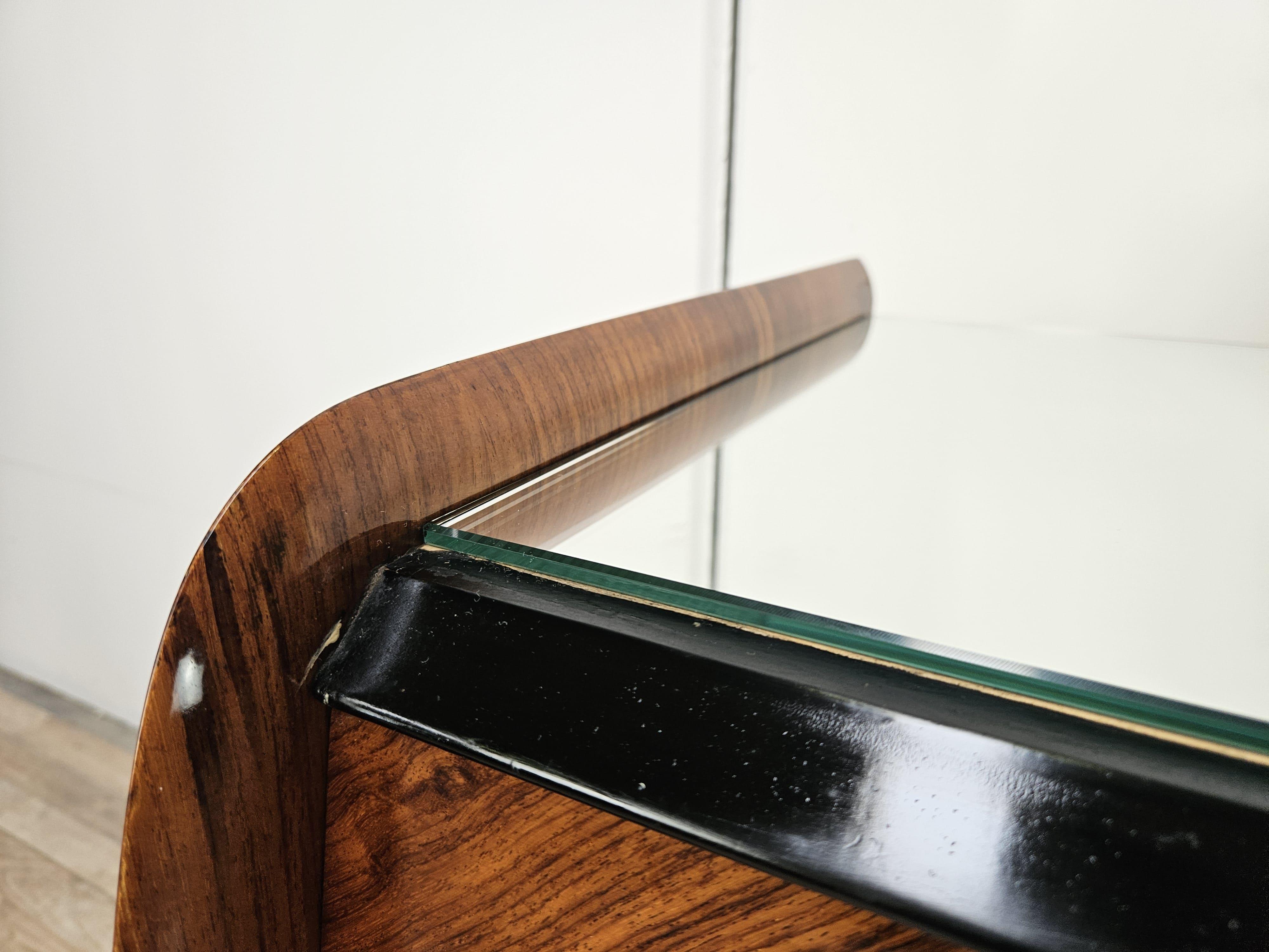 Commode en acajou et miroir du milieu du siècle dernier des années 1950 Bon état - En vente à Premariacco, IT