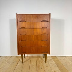 Mid-Century teak chest of drawers