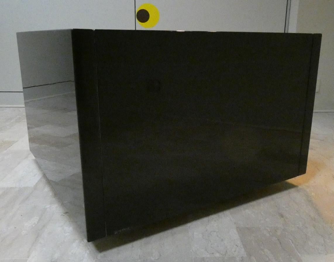 Lacquered Cassettiera/Mobile Bar linea Saratoga, Massimo e Lella Vingelli per Poltronova For Sale