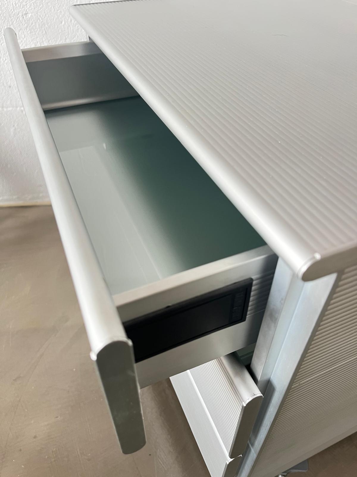 Cassettiera mod. Velasca - Ycami di L. Cozza & L. Mascheroni, Italia, 1980 in vendita 8