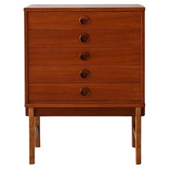 Scandinavian 1950s/60s teak chest of drawers