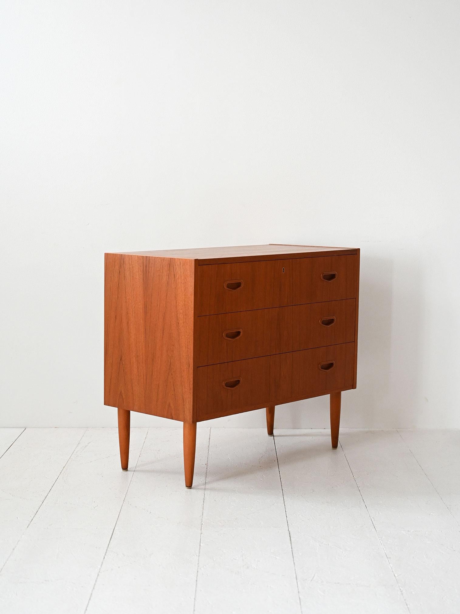 Scandinavian Modern Cassettiera scandinava anni ’60 in teak For Sale